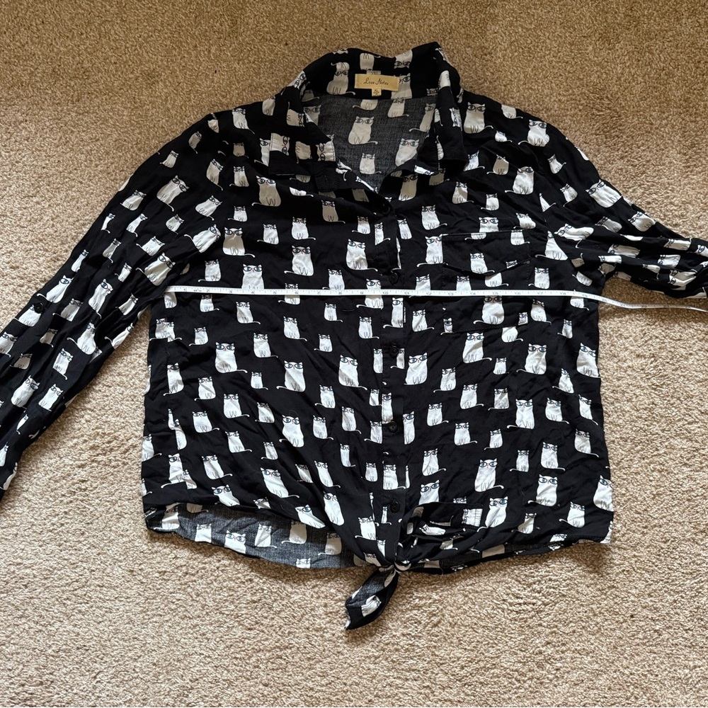 Love Notes Cat Print Button-Up Crop Top (XL)